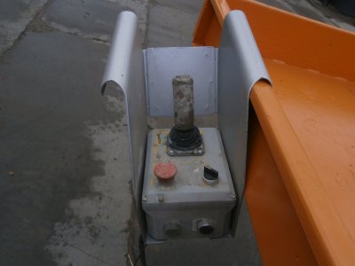 Ножничный подъемник UpRight MX 32 - 11,8м